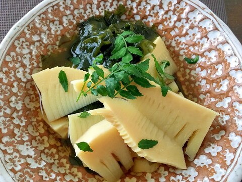 春の若竹煮☆筍とワカメをだし醤油で煮て簡単に